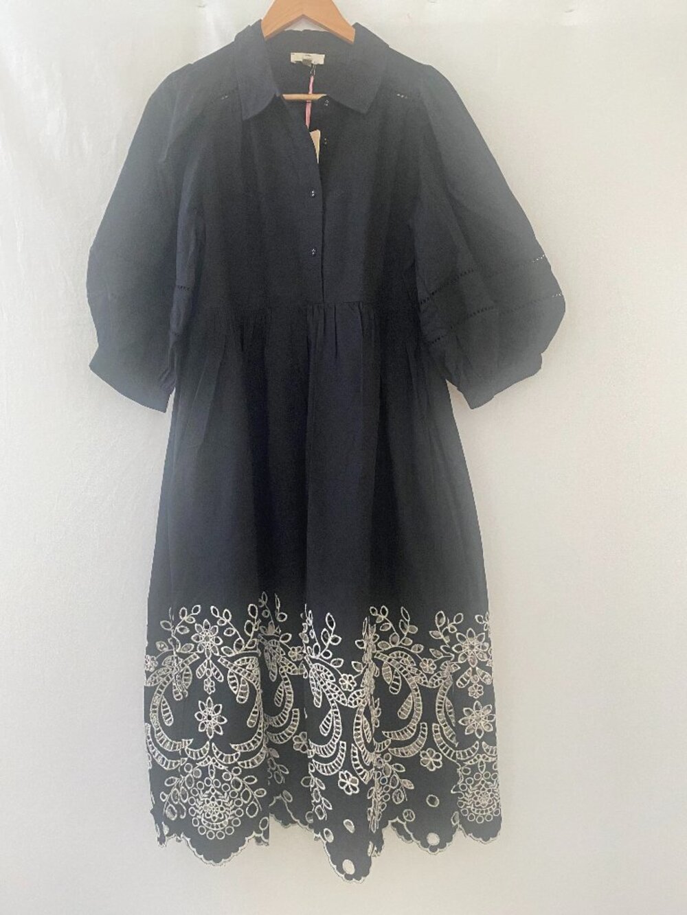 Entro Black Embroidered Midi Dress Medium